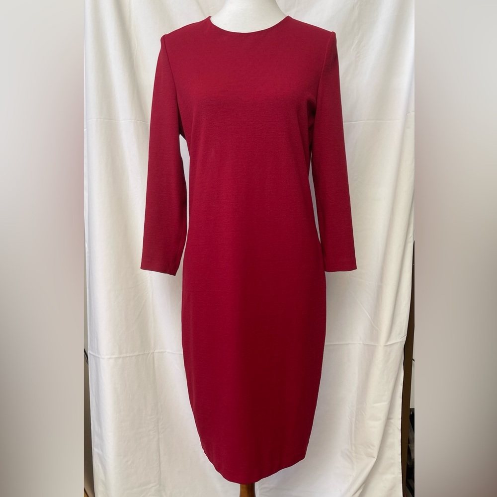 VINCE Stretchy Crepe Contour Hugging Lady-In-Red Sheath Dress Sz L